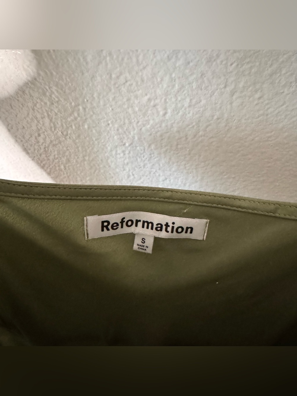 Reformation Daytona 100% Silk Midi Dress Artichoke Green V-Neck - Picture 8 of 10